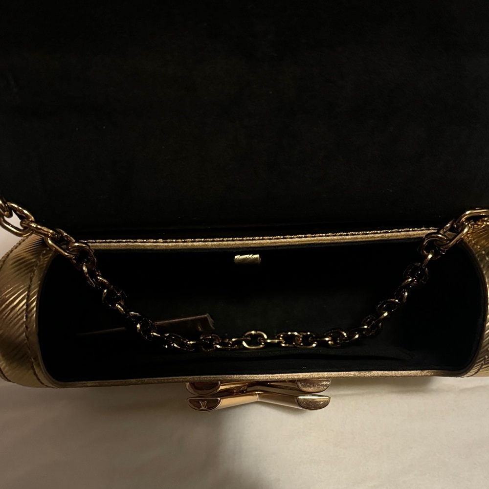 Rare Louis Vuitton Gold Epi Leather Twist Chain Shoulder Bag - Picture 5 of 5